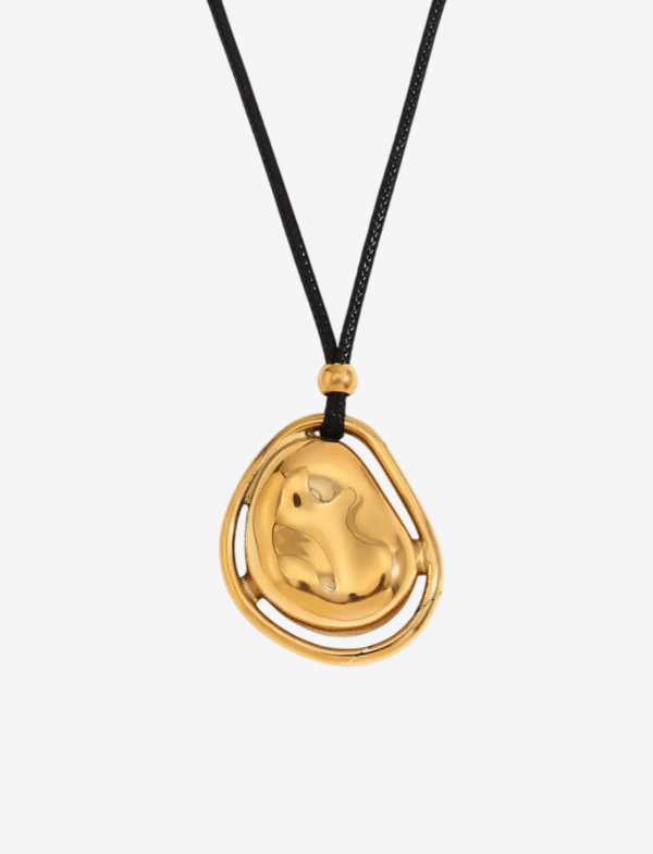 Lyra Pendant Necklace